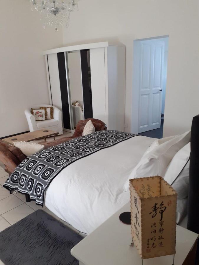 Oasis Master Suite Marconne Dış mekan fotoğraf